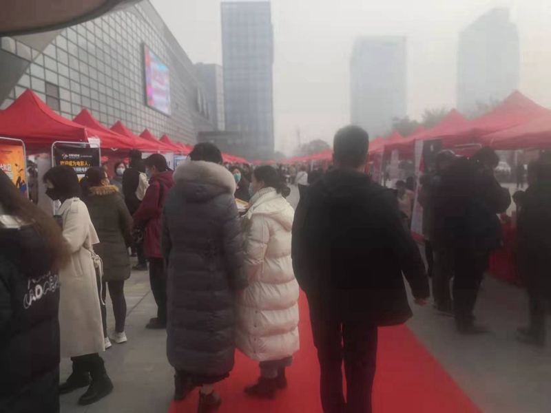 我公司參加“鄭東新區龍子湖高校區專場（chǎng）招聘會”(圖1)